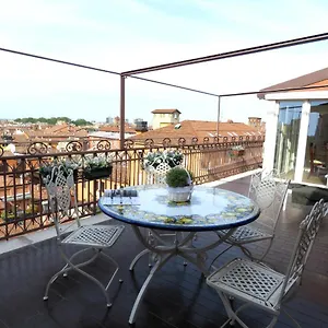 https://montegrappa-apartment.emilia-romagnahotels.net